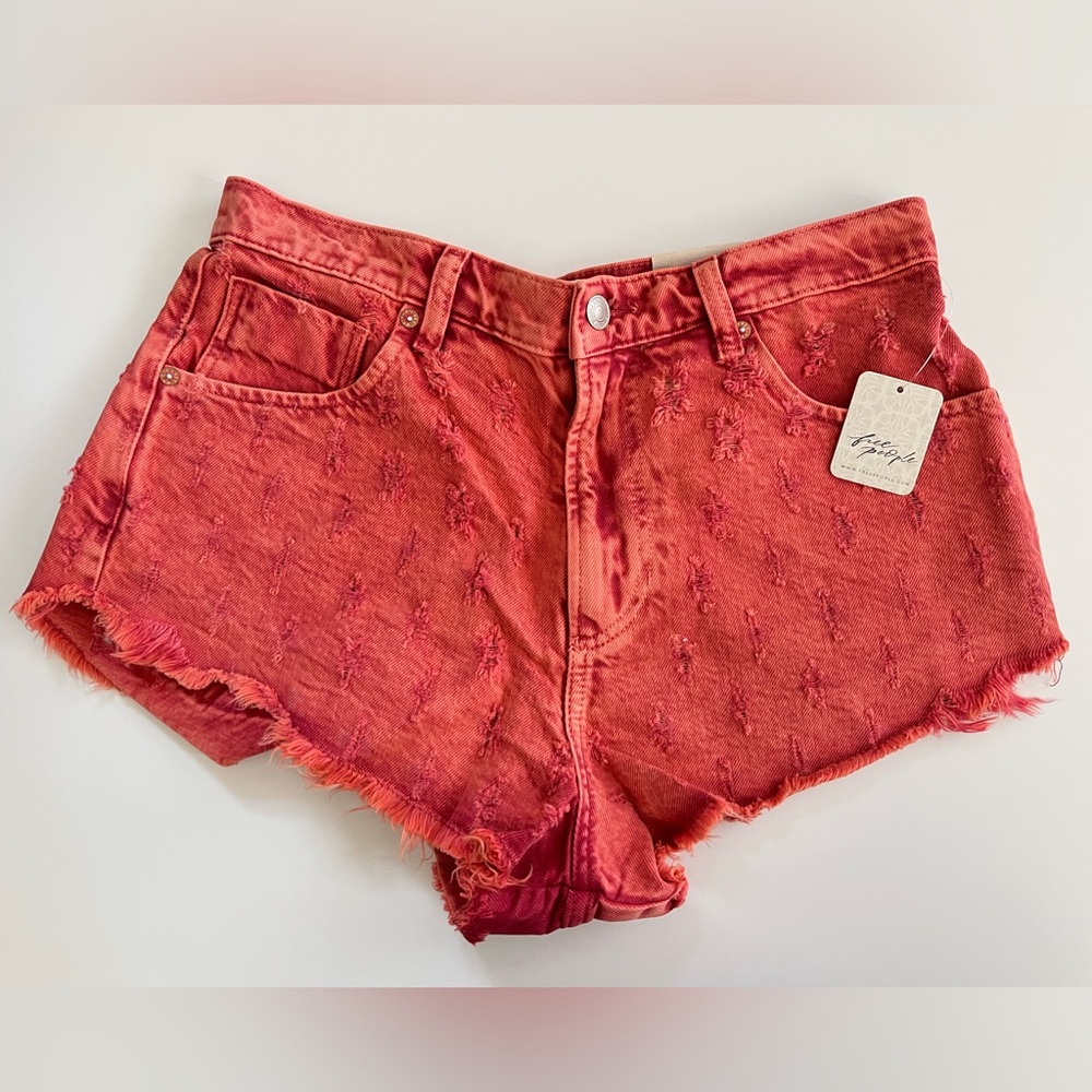 We The Free | NWT Hi-Lo Shorts Dragonfruit Sorbet - Picture 2 of 7